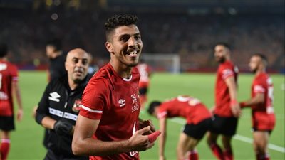 محمد شريف يحرز الهدف الثالث للأهلي في شباك الزمالك بعد 25 دقيقة| صور