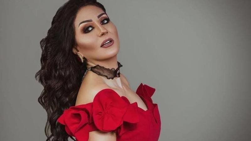 وفاء عامر