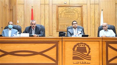 نائب محافظ قنا يتفقد عددا من المشروعات الخدمية بمدينة نقادة