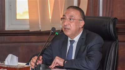 الشريف يناقش آليات التعاون بين محافظة الإسكندرية وأعضاء البرلمان