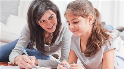 كيف أربي طفلا إيجابيا.. الحل في 3 خطوات 