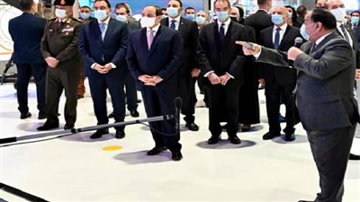 السيسي يستمع إلى عروض تفصيلية وبث مباشر للموقف التنفيذي لمشروعات القطار الكهربائي والمونوريل