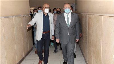 محافظ بني سويف يتابع انتظام الخدمات بالوحدة الصحية بتزمنت الشرقية