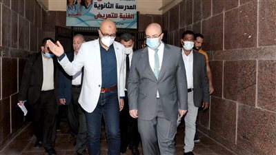 محافظ بني سويف يتابع العملية التعليمية بمدرسة التمريض بتزمنت الشرقية