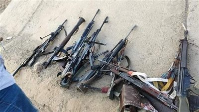 أمن المنافذ يحبط تهريب أسلحة نارية وبضائع أجنبية 