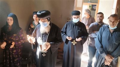 معمودية ١٧ طفلا بكنيسة مار مرقس في ريدة بيد الأنبا مكاريوس