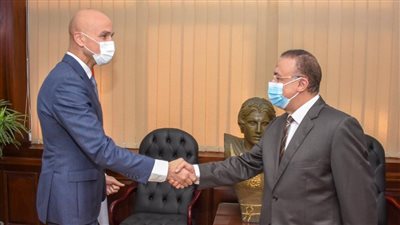 نشرة أخبار الإسكندرية | انهيار قاتل والديه أثناء تمثيل الجريمة 