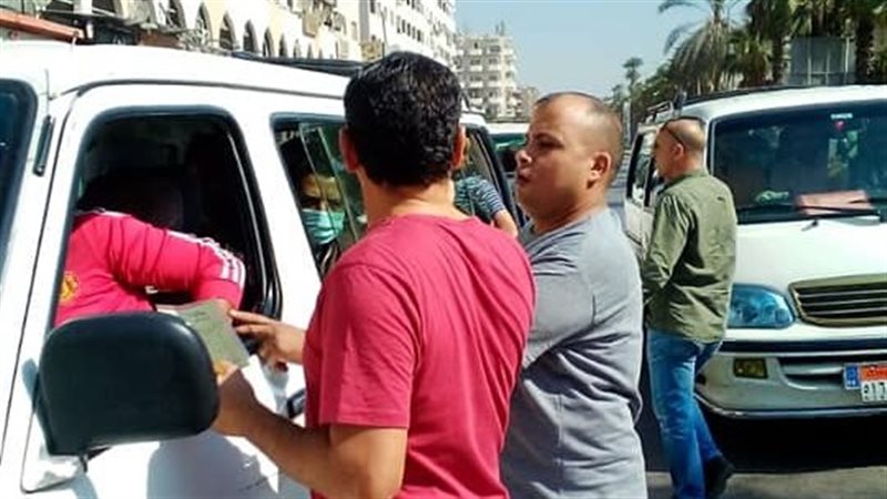 حملة علي سيارات السرفيس