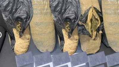 العثور على طن ذهب خام بأوكار عصابة 