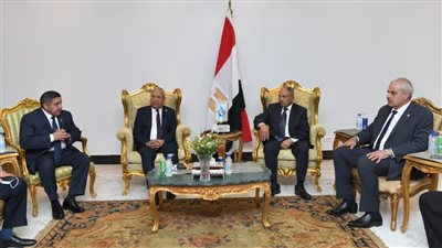 الإنتاج الحربي تستقبل وفدا برلمانيا في شركة أبو زعبل للصناعات المتخصصة