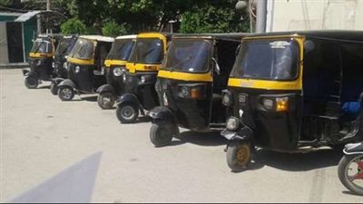 محافظ الجيزة يكلف الأحياء بترقيم مركبات التوك توك ومنع سيرها بالطرق الرئيسية