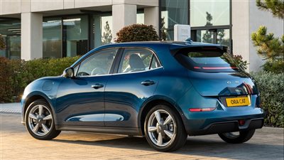 الصين تتجاوز صناع السيارات التقليديين