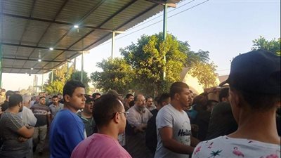 بعد خطوبته بأيام.. أهالي بنها يودعون ضحية 