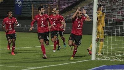 شوبير يعلن تجديد عقد على معلول مع الأهلى