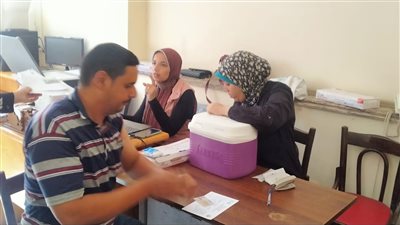 محافظ الإسكندرية يوجه بتكثيف القوافل الطبية والخدمية بالأحياء 