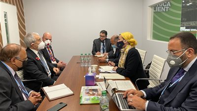 وزيرة البيئة تبحث حلول مقترحة بأفكار مبتكرة لأدوات تمويل المناخ