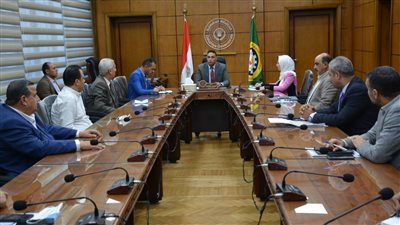 قرارات عاجلة لمحافظ الدقهلية لتوصيل المرافق للجامعة الأهلية بجمصة