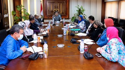 حسين زين يجتمع مع مجلس إدارة الصندوق التأميني للعاملين بالوطنية للإعلام 