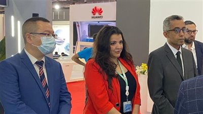 في إطار جهود تطوير منظومة النقل.. زياد عبد التواب يزور جناح هواوي في معرض TransMEA لتفقد أحدث حلول الشركة لتطوير قطاع النقل واللوجستيات