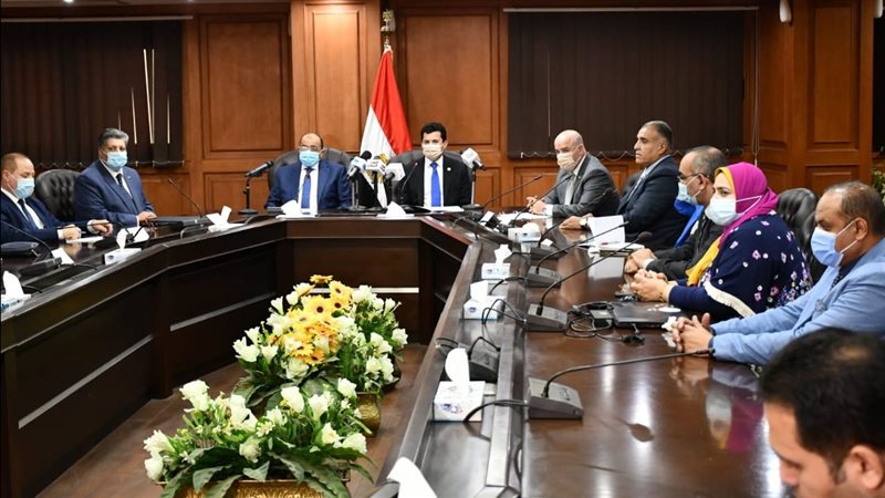 وزيرا الشباب والتنمية