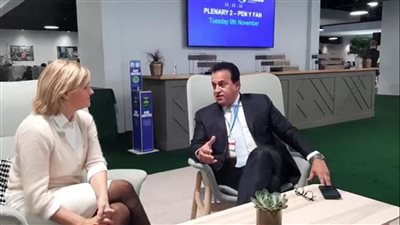 خالد عبد الغفار يناقش مواجهة التحديات الصحية المتعلقة بالتغير المناخي