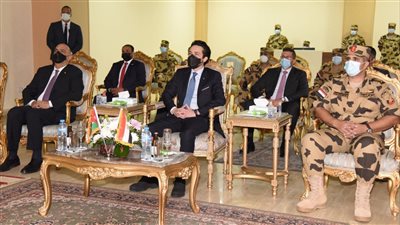 ولى العهد الأردنى يشهد أحد الأنشطة التدريبية لقوات الصاعقة 