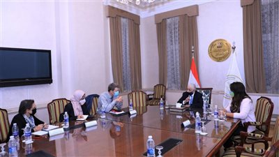 طارق شوقي يستعرض مع مسئولي البنك الدولي تجربة مصر في تطوير التعليم