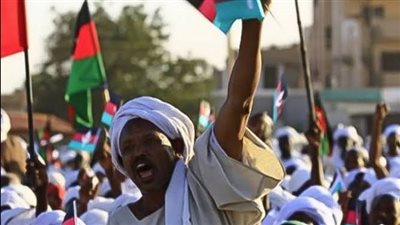 اجتماعات في الخرطوم مع حمدوك والبرهان.. ولا تزال الأزمة مستمرة