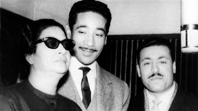 هزار تحول لخلاف.. يحيى الموجي يكشف كواليس إقامة أم كلثوم دعوى قضائية ضد والده | فيديو