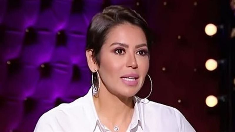 الفنانة لقاء الخميسي