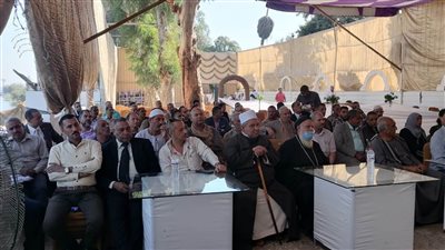 عقد جلسة تشاور لمناقشة مشروعات الخطة الاستثمارية للعام المالي بأبوتيج في أسيوط 