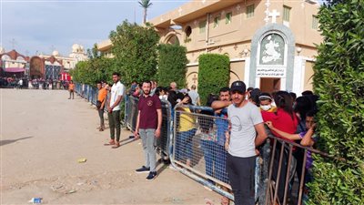 وسط إجراءات أمنية.. الأقباط يحتفلون بـ «مارجرجس» بالرزيقات غرب الأقصر|صور