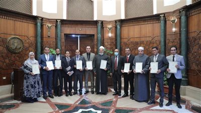 الأعلى للأزهر يكرم الفائزين من قيادات المشيخة في جائزة التميز الحكومي