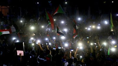 تجمع المهنيين السودانيين يدعو لتظاهرات لإسقاط المجلس السيادي