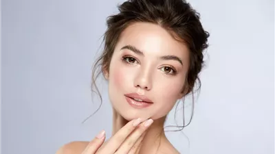 كريم طبيعي لشد وتفتيح البشرة وتوريدها وعلاج البقع 