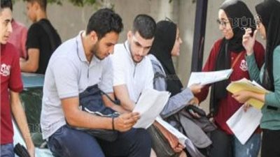 طلاب الثانوية العامة وأولياء الأمور يطالبون وزارة التعليم بالإعلان عن كتيب المفاهيم 