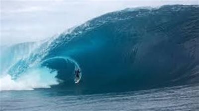 أولمبياد باريس، الفرنسي كاولي فاست يحصد الميدالية الذهبية في منافسات ركوب الأمواج 