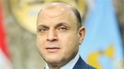 محافظ كفر الشيخ يهنئ السادس مكرر بالثانوية العامة 