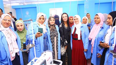 وزيرا التضامن والعمل ومحافظ الغربية يفتتحون مركز استدامة للحرف التراثية بزفتى