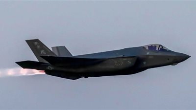 واشنطن تنشر سربًا من طائرات الشبح في الشرق الأوسط تحسبا للرد الإيراني