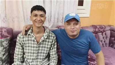 الأول على الثانوية العامة نظام الدمج: تحديت الظروف الصعبة وهدخل الطب زي أخويا (فيديو وصور)