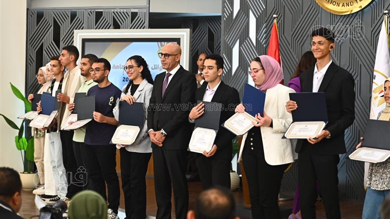 اوائل الثانوية العامة
