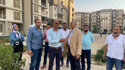 نائب رئيس هيئة المجتمعات العمرانية يتفقد مشروع جنة السكني بالقاهرة الجديدة