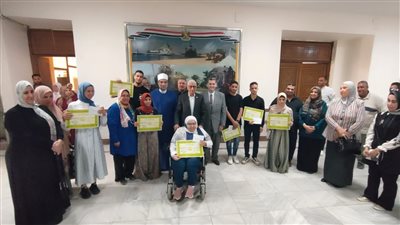 محافظ شمال سيناء يكرم أوائل الثانوية العامة والأزهرية 