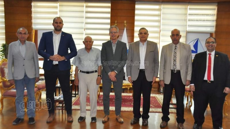 الزيارة 