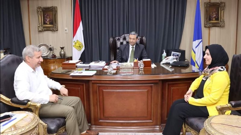 محافظ دمياط ووكيل