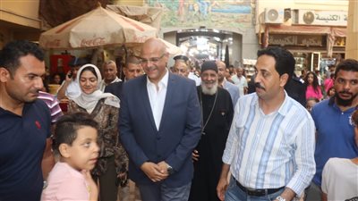 محافظ القليوبية يشارك المسيحيين فرحة مولد السيدة العذراء بمسطرد 