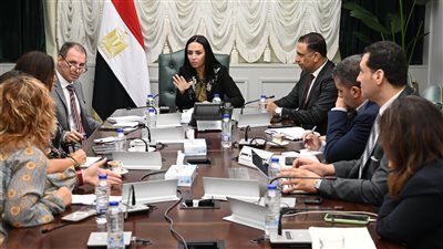 وزيرة التضامن تبحث مع مدير مكتب برنامج الأغذية العالمي أنشطة البرنامج في مصر