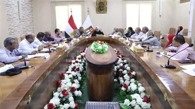 نائب محافظ الوادي الجديد تعقد اجتماعا لمتابعة خطة المواطن الاستثمارية
