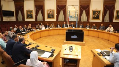 محافظ القاهرة: تذليل العقبات أمام مشروعات توصيل المرافق 